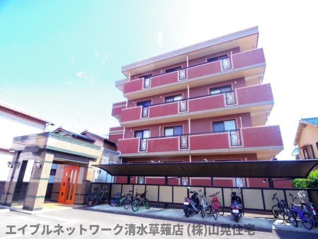 【静岡市葵区瀬名川のマンションの建物外観】