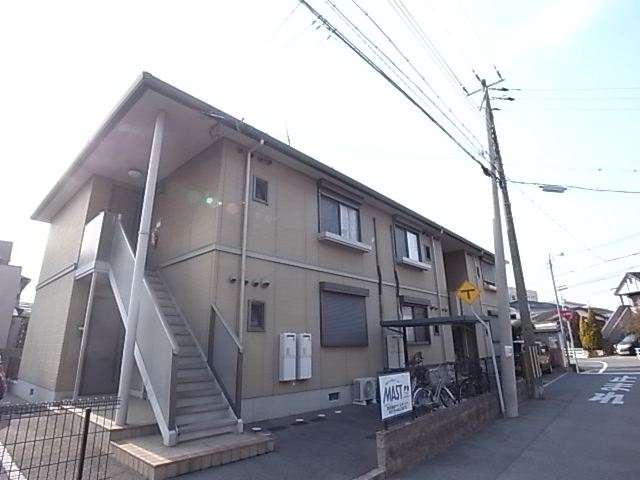 高砂市米田町米田のアパートの建物外観