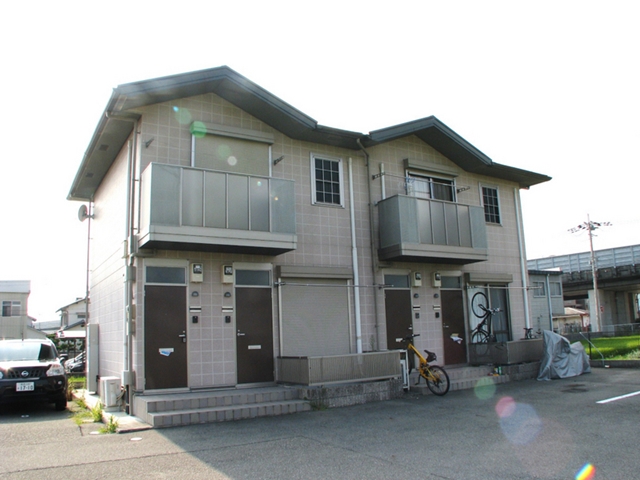 たつの市龍野町堂本のアパートの建物外観