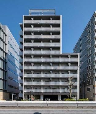 【目黒区中目黒のマンションの建物外観】