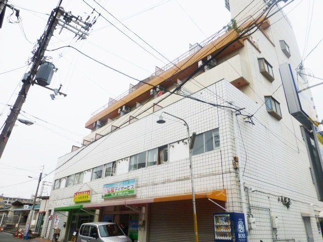 大阪市住吉区住吉のマンションの建物外観