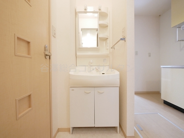 洗面設備　洗髪洗面化粧台