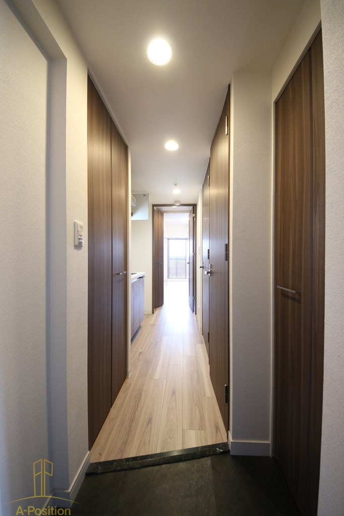 玄関　プレサンス谷町七丁目II