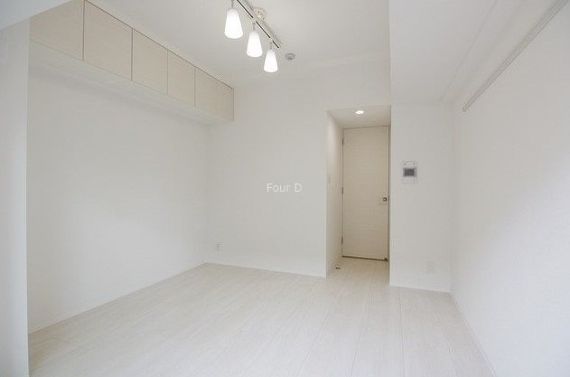 居室・リビング　内見予約受付中、お気軽にお問い合わせください。【0037-6