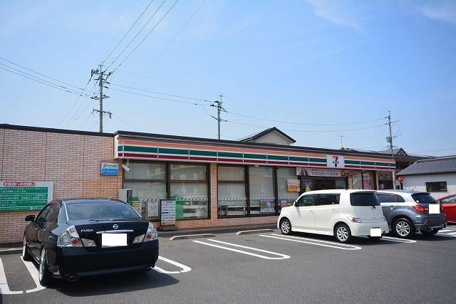 コンビニ　セブンイレブン（コンビニ）まで350m