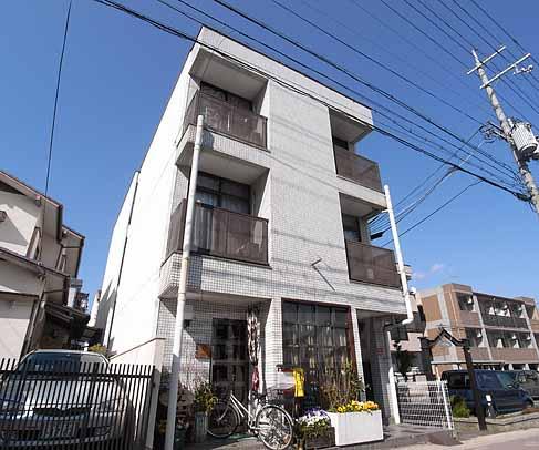 建物外観　落ち着いた外観です。