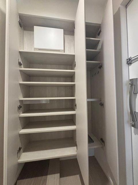 収納　シューズボックス