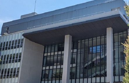 小学校　千代田区立お茶の水小学校（小学校）まで549m