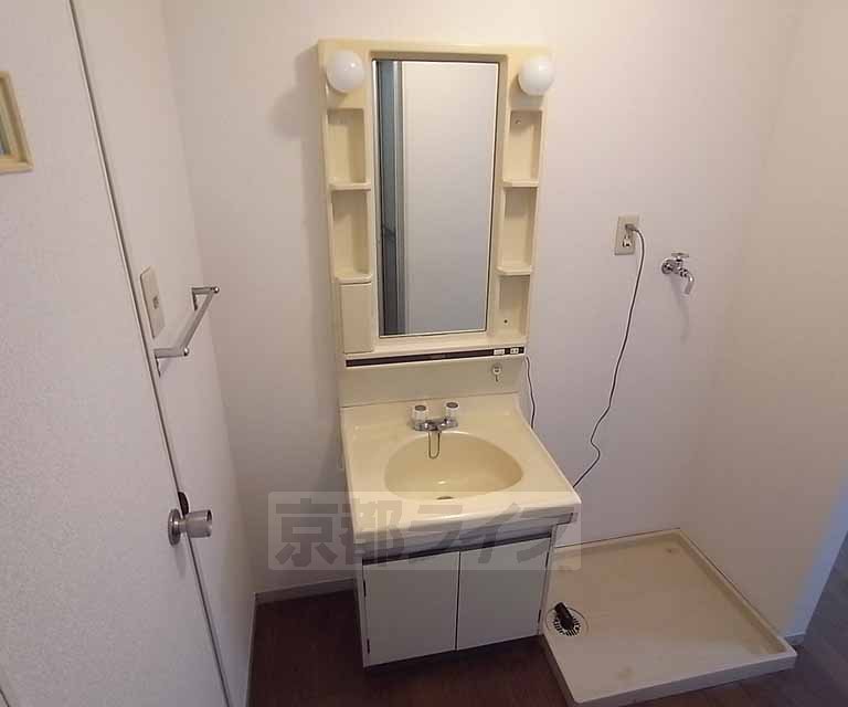 洗面設備　独立洗面台です。