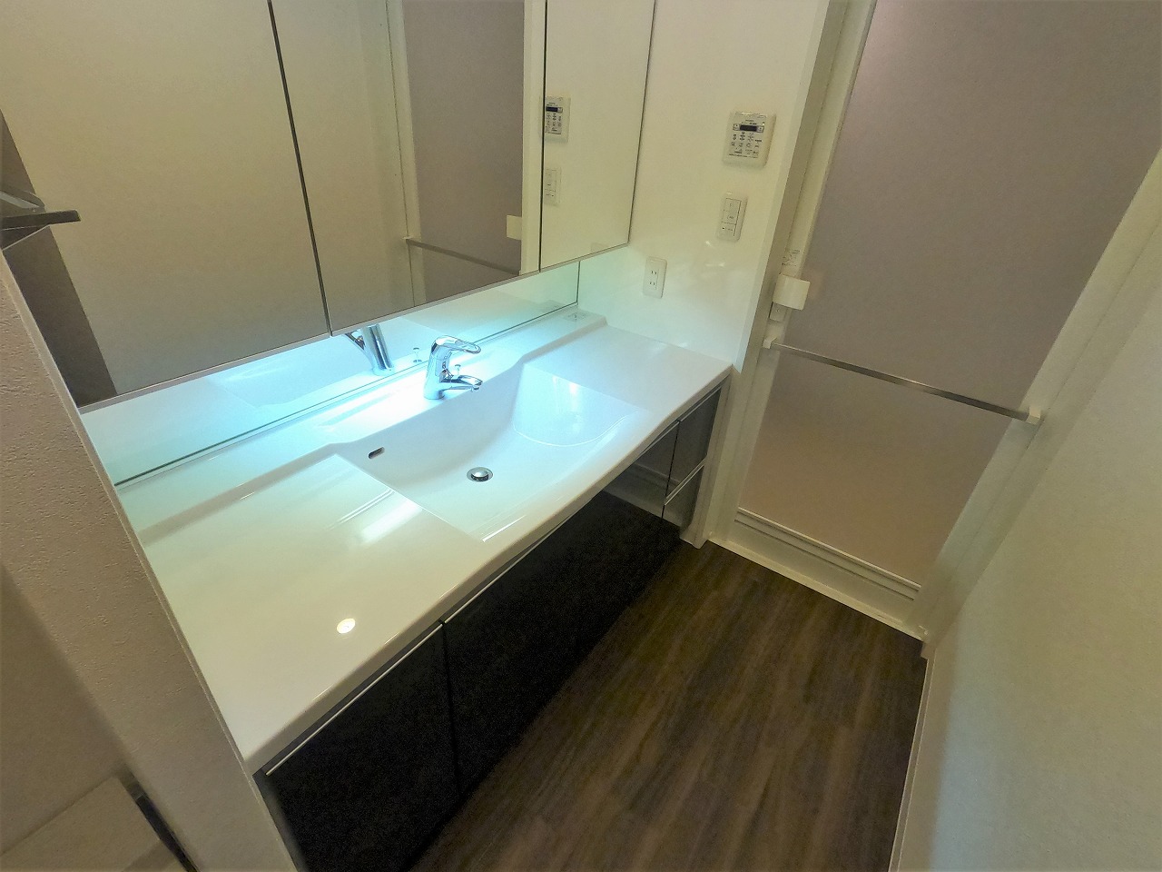 洗面設備　洗面化粧台