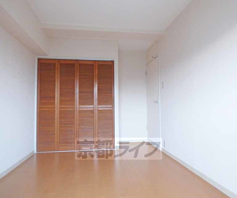 居室・リビング　広々としたお部屋になります。