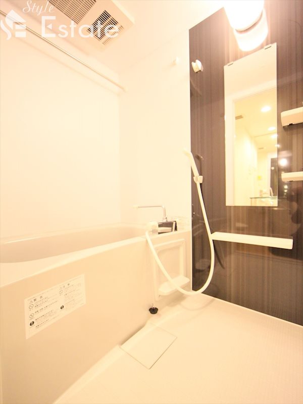 バス・シャワールーム　バスルーム