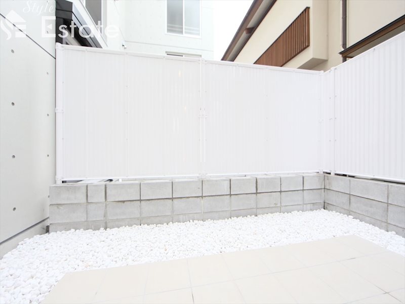 バルコニー　専用庭