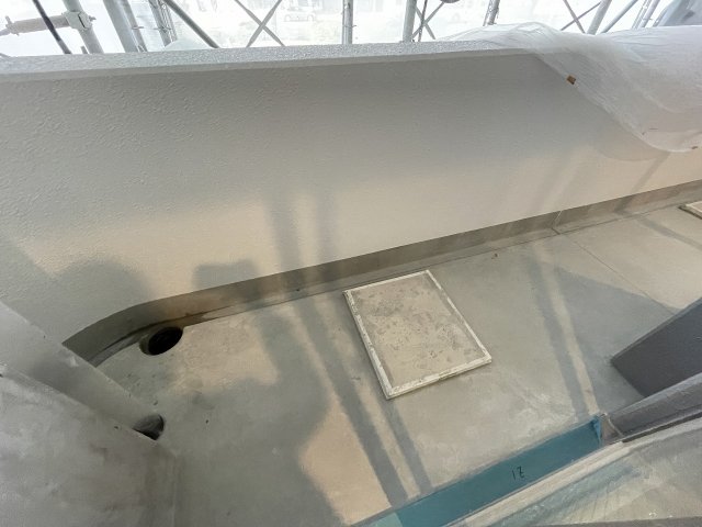 バルコニー　バルコニーからの眺めを楽しみながら食事をしませんか