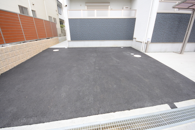 駐車場　駐車場