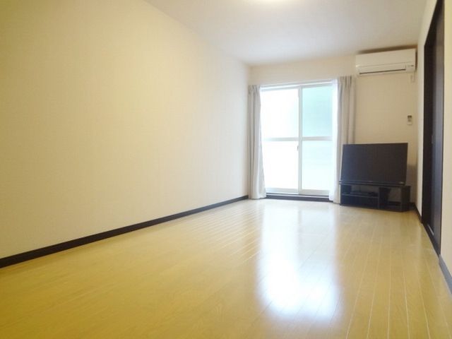 居室・リビング　☆広々としたリビング☆