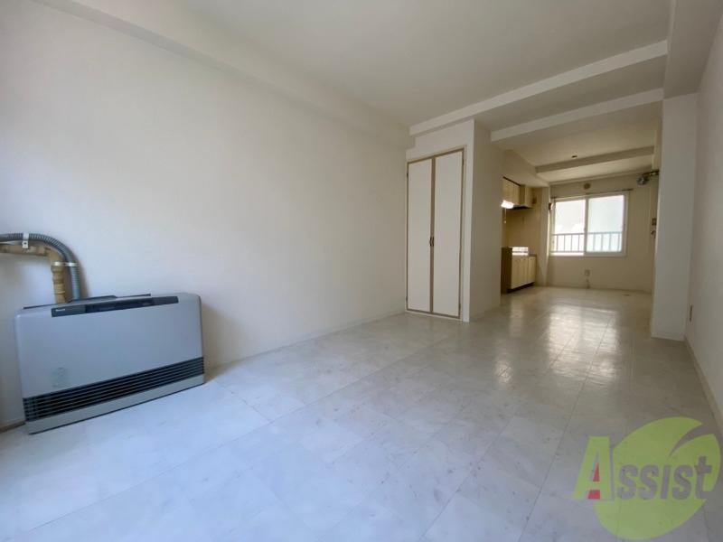 居室・リビング　広々としたリビングですね。使い勝手がよさそうですね！