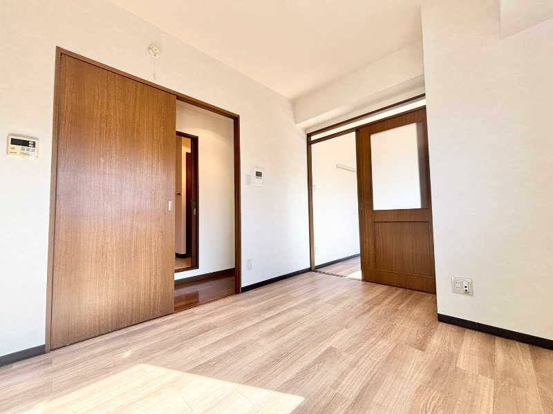 居室・リビング　南東向きで日当たり良好です★※以下同タイプ別部屋参照