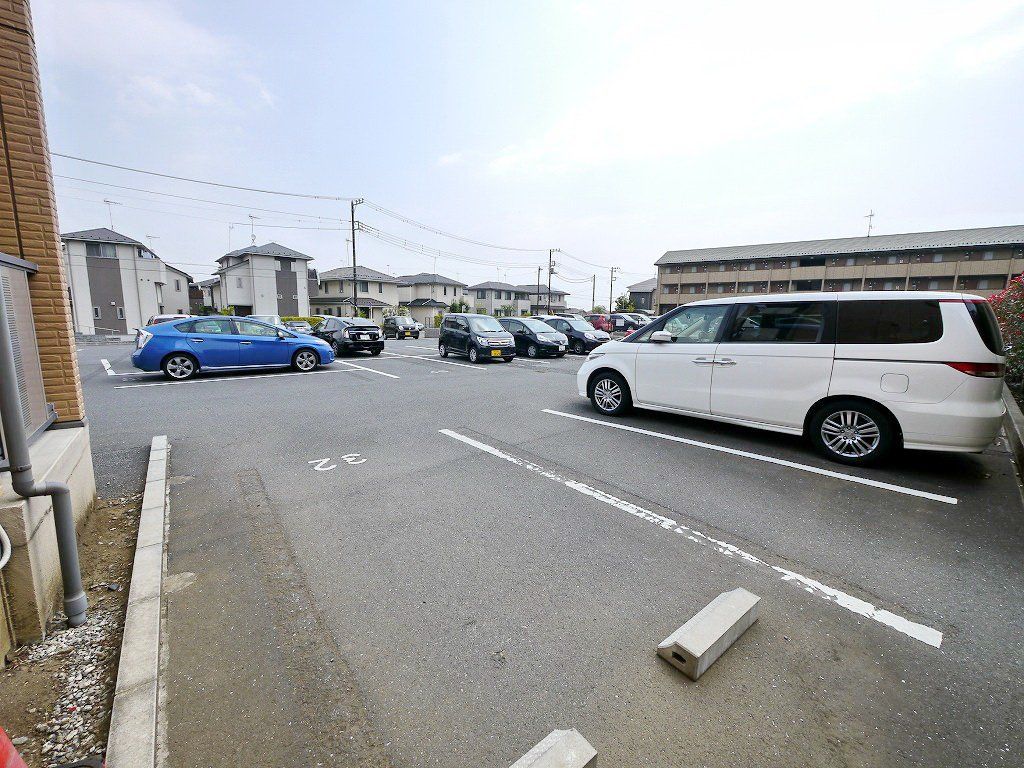 駐車場　駐車場