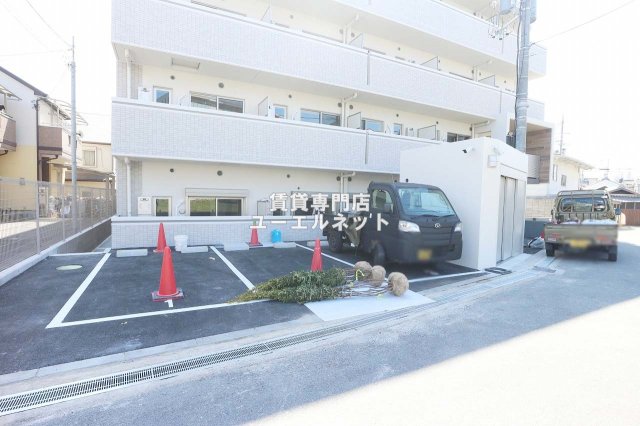 駐車場　敷地内駐車場あり◎