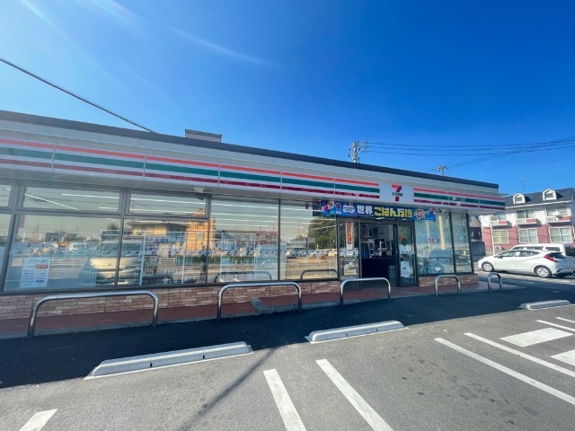 コンビニ　セブンイレブン（コンビニ）まで460m