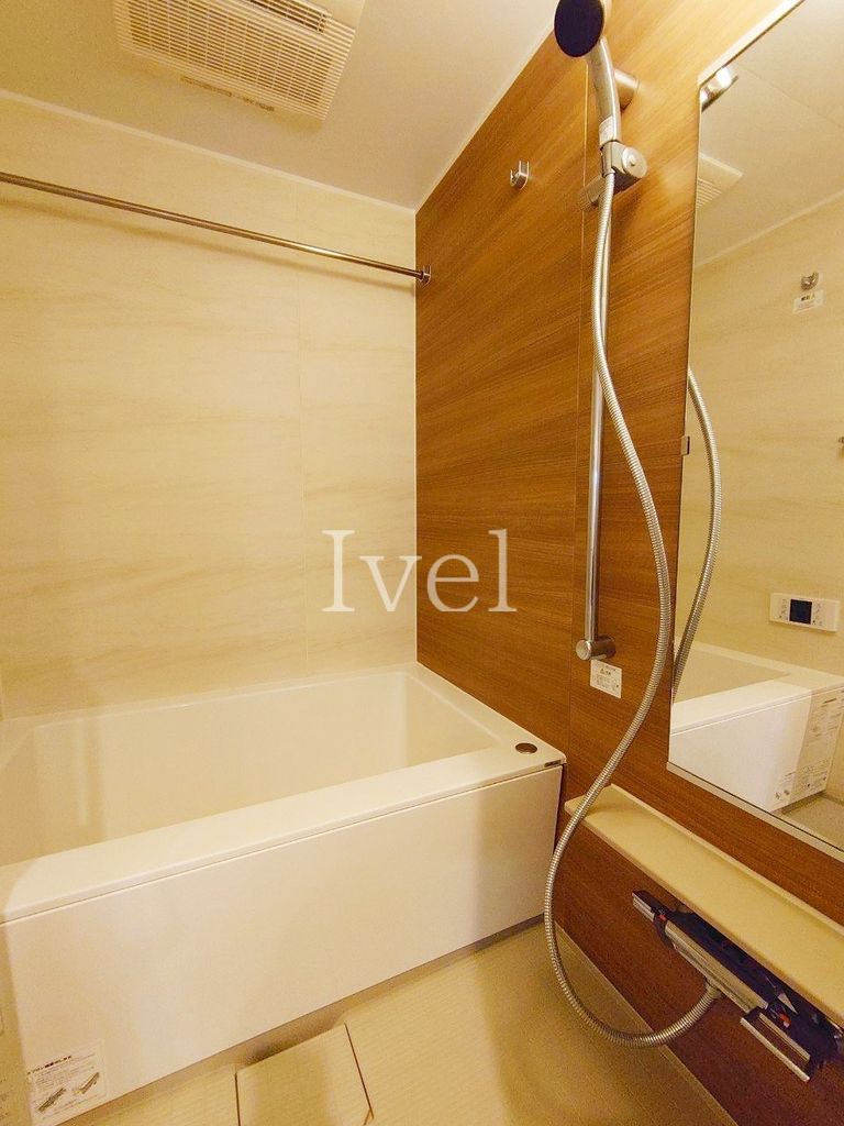 バス・シャワールーム　バス