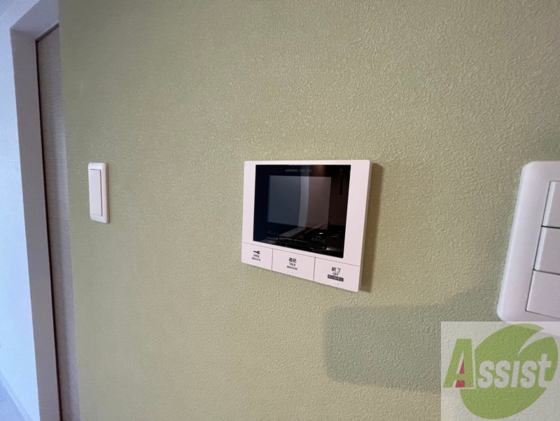 セキュリティ　ＴＶモニター付インターホンです。来客者の顔が見えるので安心！