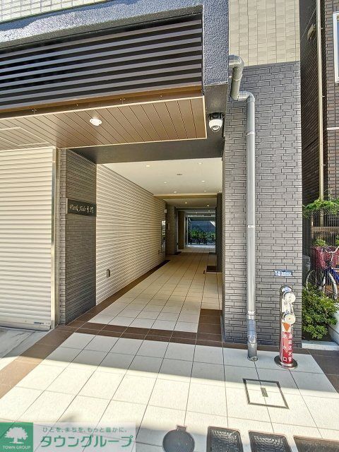 エントランス　エントランス