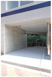 エントランス　エントランス外観です！