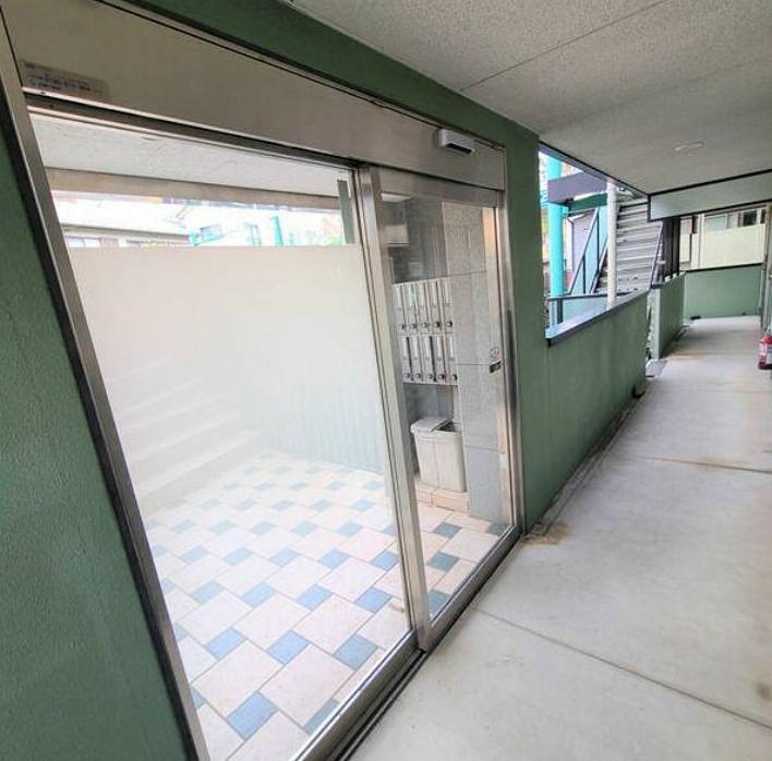 エントランス　同仕様写真含む