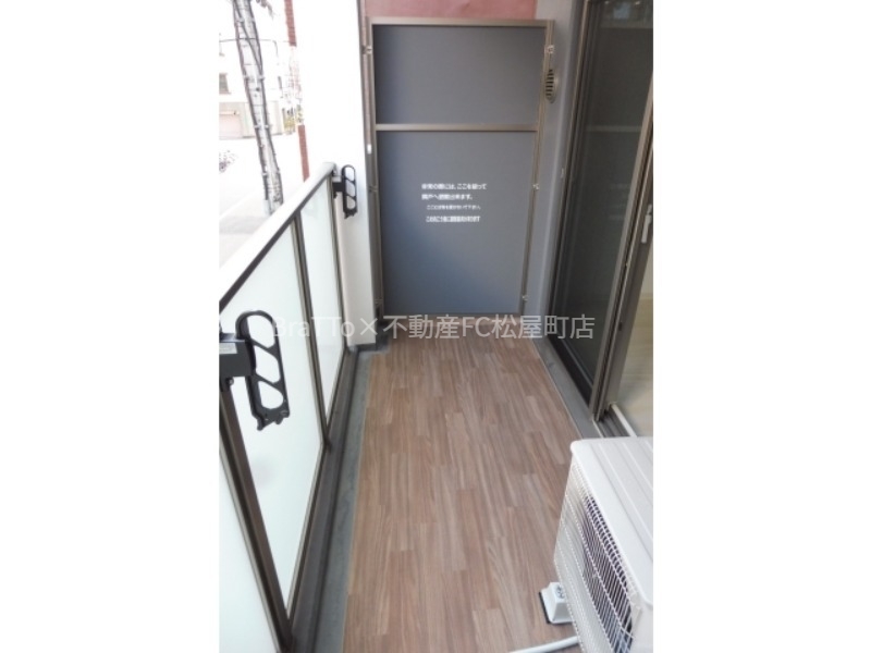 バルコニー　バルコニー