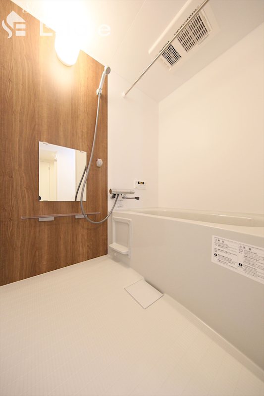 バス・シャワールーム　同仕様内装