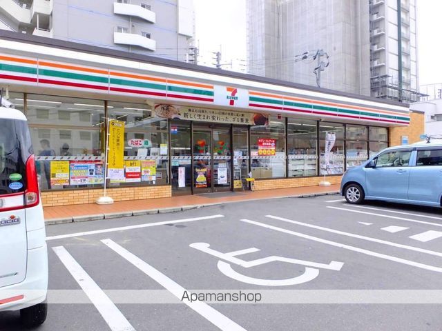 コンビニ　セブンイレブン（コンビニ）まで100m