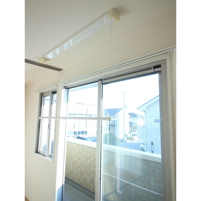 その他設備　室内物干し