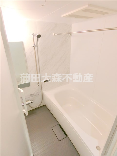 バス・シャワールーム　追焚+浴室乾燥機付きのバスルーム　お風呂