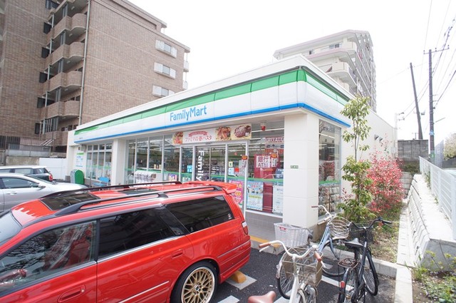 コンビニ　ファミリーマート千歳台四丁目店（コンビニ）まで511m