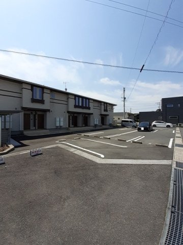 駐車場　駐車場完備です