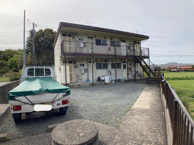 建物外観　全室角部屋です。