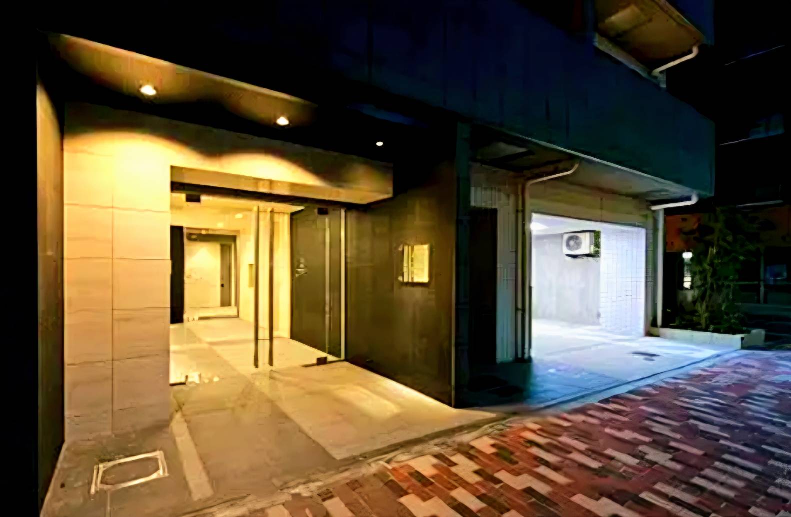 建物外観　落ち着いた雰囲気の外観です