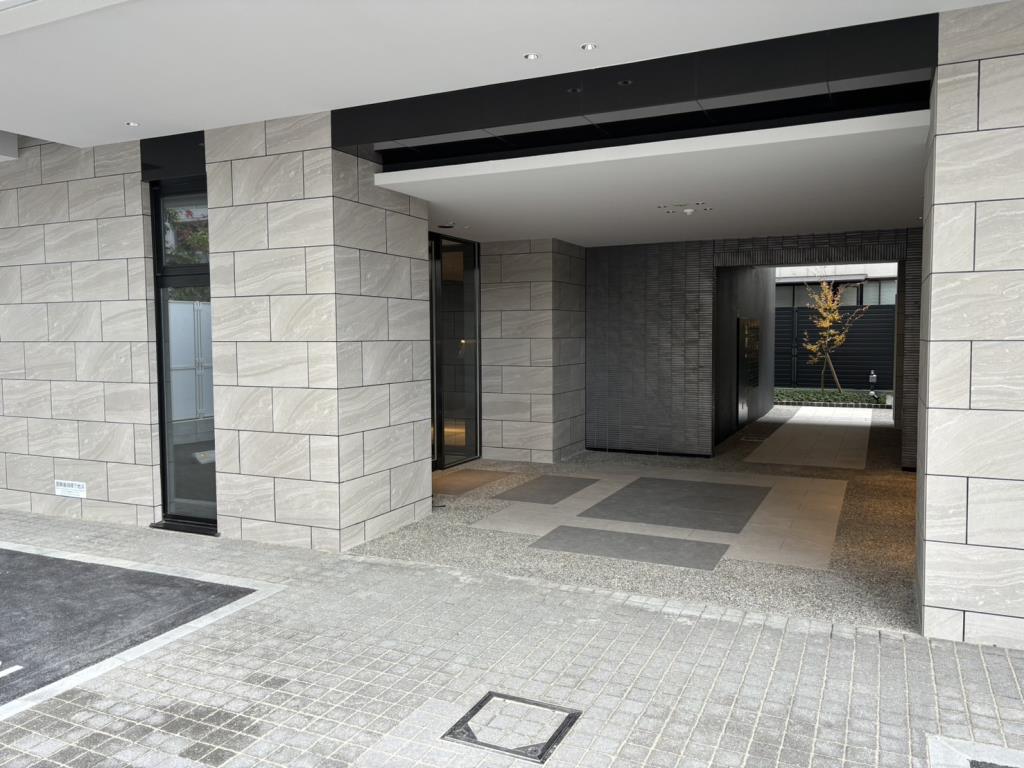 エントランス　工事中
