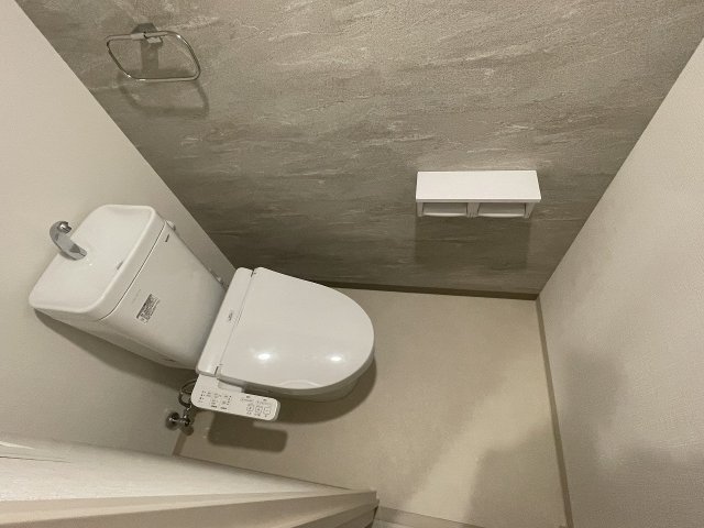 トイレ　落ち着いたトイレです