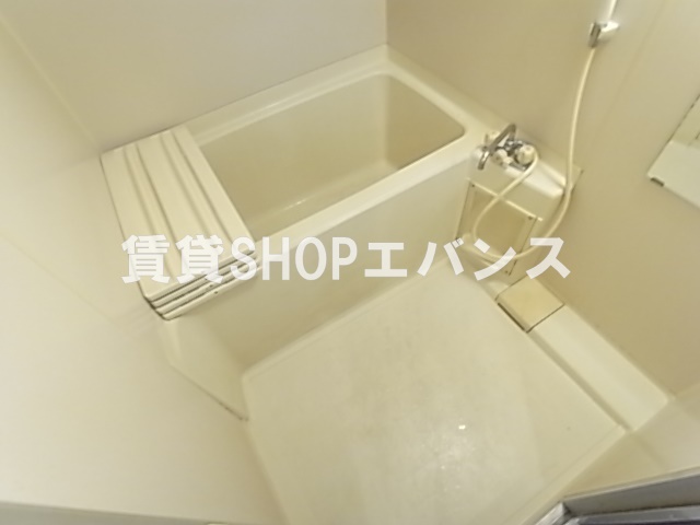 バス・シャワールーム　お風呂です