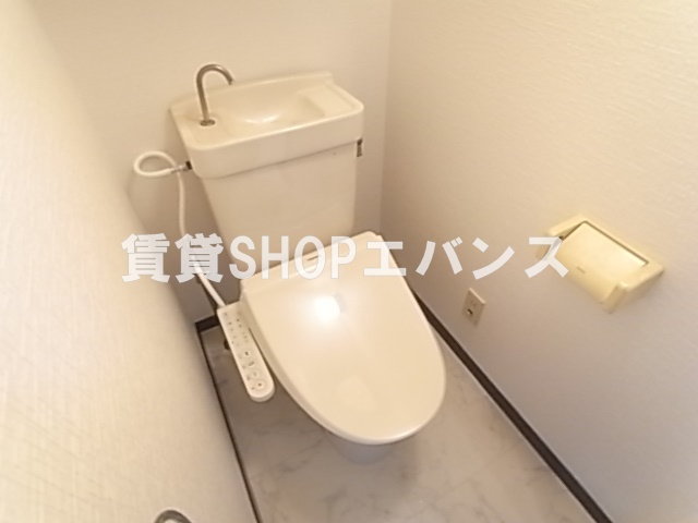 トイレ　ゆったりとした空間のトイレです