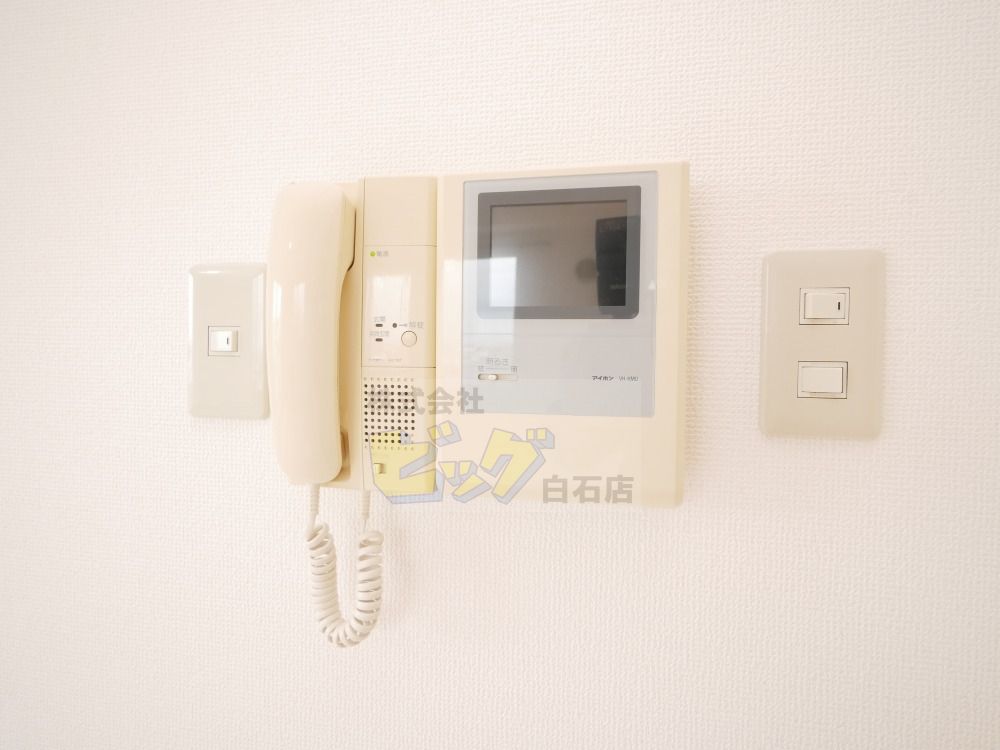 セキュリティ　モニター付きインターホン完備しています♪