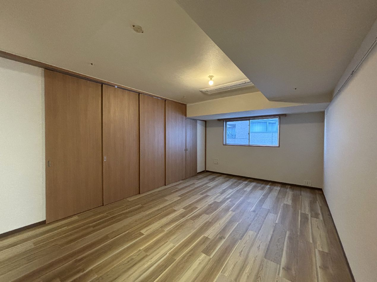 居室・リビング　※同物件別住戸の写真を参考に掲載しております。