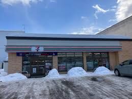 コンビニ　セブンイレブン札幌北1条東12丁目店（コンビニ）まで188m