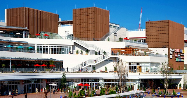 ショッピングセンター　Terrace Mall(テラスモール)湘南（ショッピングセンター）まで509m