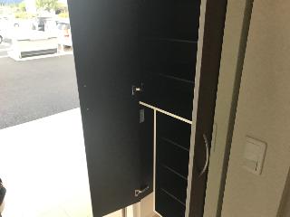玄関　下駄箱