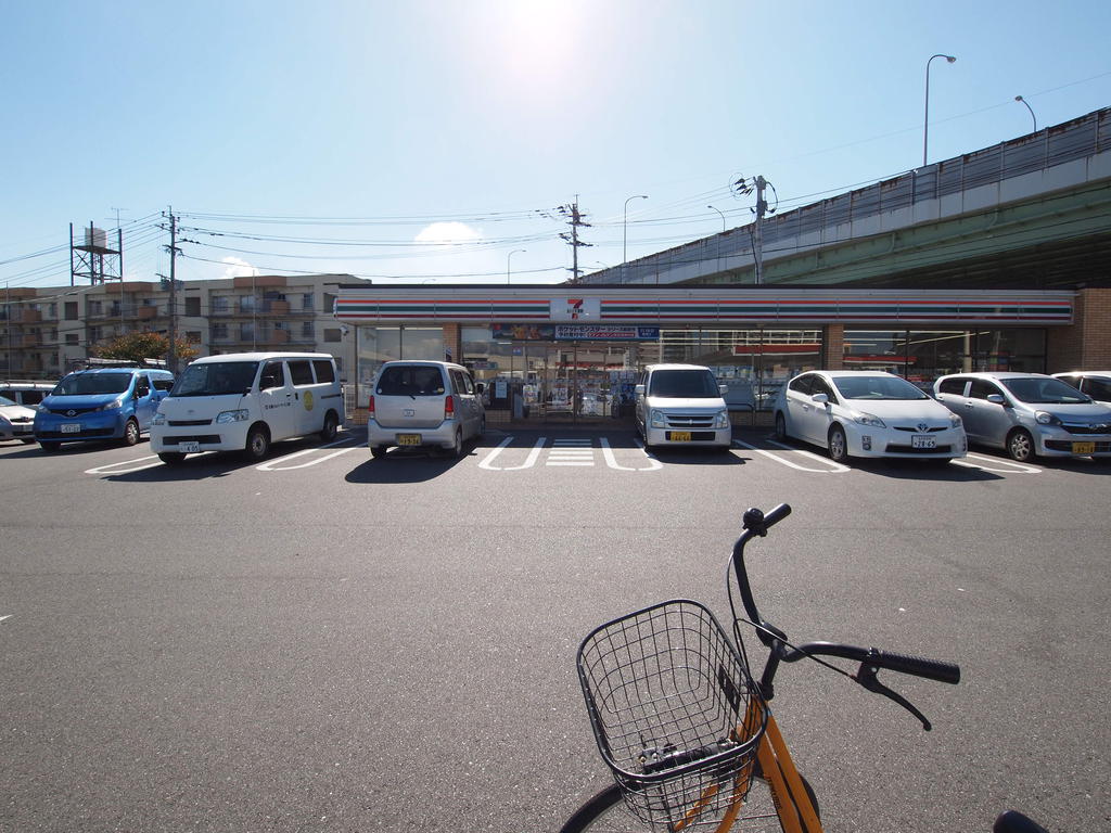 コンビニ　セブンイレブン小倉東篠崎2丁目店（コンビニ）まで387m