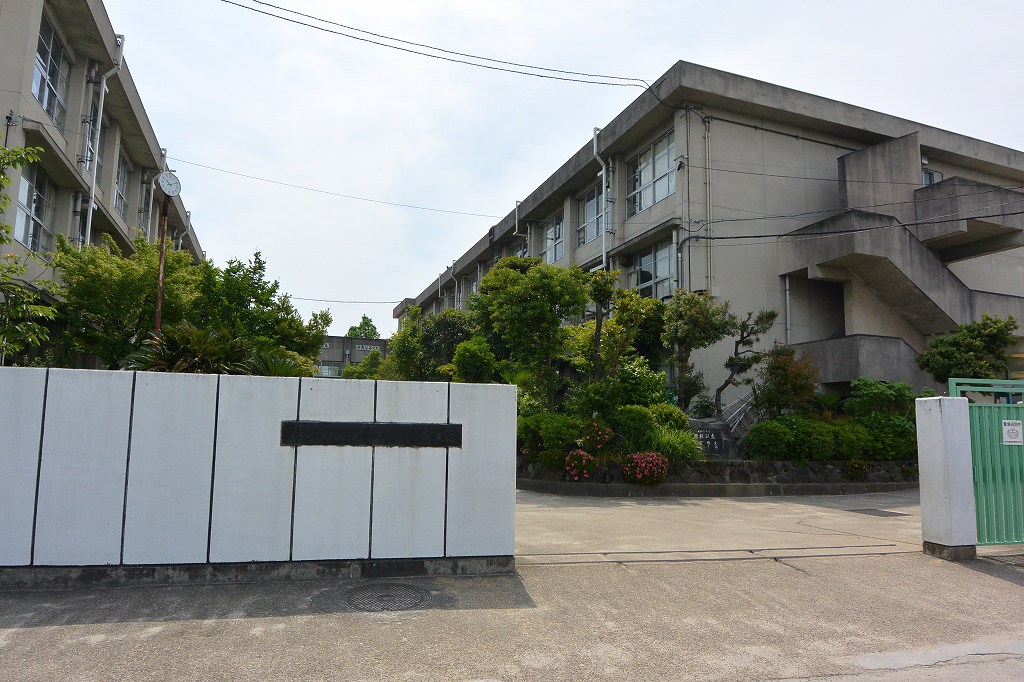 小学校　枚方市立津田南小学校（小学校）まで918m